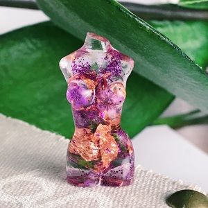 Goddess Body Resin Keychain 💕